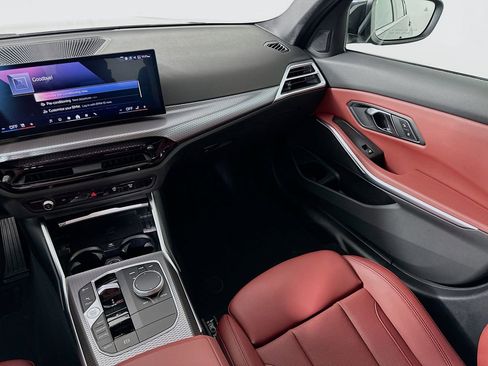 Used 2025 BMW 330i Sedan w/ Convenience Package image 24