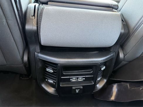 Used 2020 RAM 1500 Big Horn AWD/4WD image 26