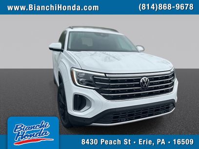Used 2024 Volkswagen Atlas SE w/ Black Wheel Package