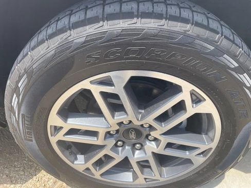 Used 2025 Ford Expedition Max Active AWD/4WD image 12