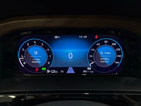 Used 2025 Volkswagen Atlas SE image 13