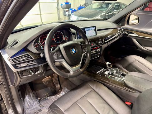 Used 2018 BMW X5 xDrive40e image 12