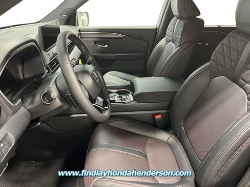New 2026 Honda Pilot Black Edition image 10