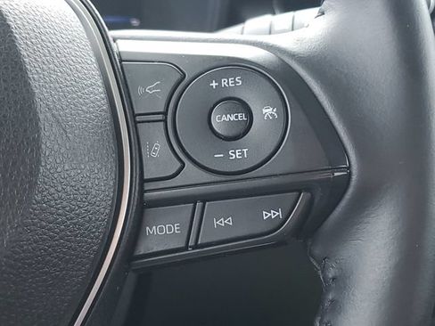 Used 2022 Toyota Corolla Cross LE AWD/4WD image 15