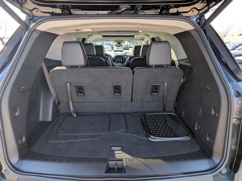 Used 2021 Chevrolet Traverse RS image 30