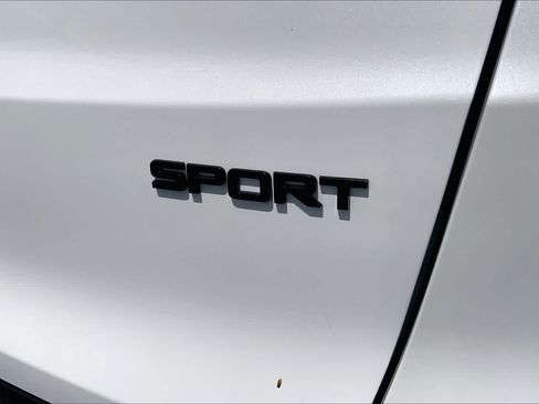 Used 2026 Honda CR-V Sport image 9