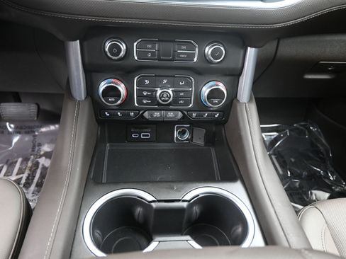 Certified 2021 GMC Yukon SLT w/ SLT Premium Package image 16