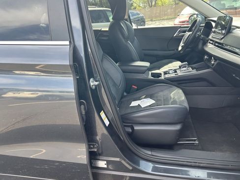 Used 2024 Mitsubishi Outlander SE image 14