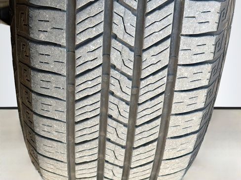 Used 2018 Nissan Titan SV w/ SV Convenience Package image 38