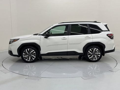 Used 2026 Subaru Forester Touring AWD/4WD image 2