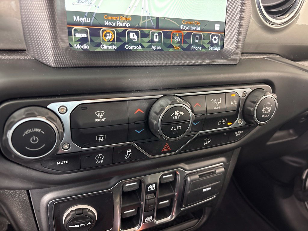Used 2019 Jeep Wrangler Unlimited Sahara AWD/4WD image 29