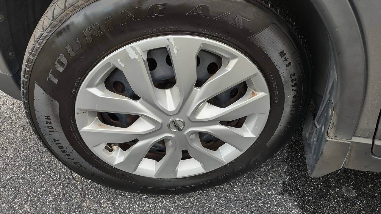 Used 2020 Nissan Rogue S FWD image 39