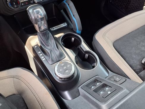 Used 2022 Ford Bronco Wildtrak AWD/4WD image 11
