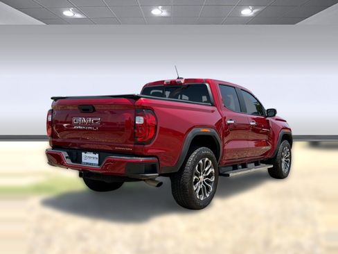 Used 2024 GMC Canyon Denali AWD/4WD image 9