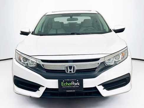 Used 2018 Honda Civic EX image 2