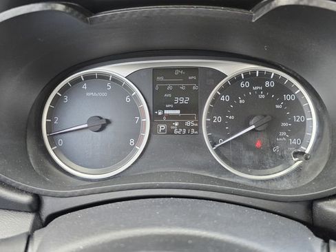 Used 2021 Nissan Versa S image 25