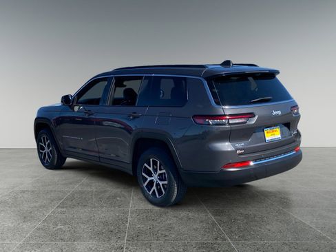 Used 2024 Jeep Grand Cherokee L Limited w/ Luxury Tech Group II AWD/4WD image 3
