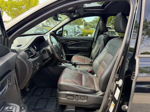Used 2023 Honda Ridgeline Black Edition image 11