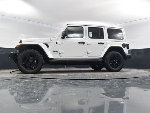 Used 2023 Jeep Wrangler Altitude image 45
