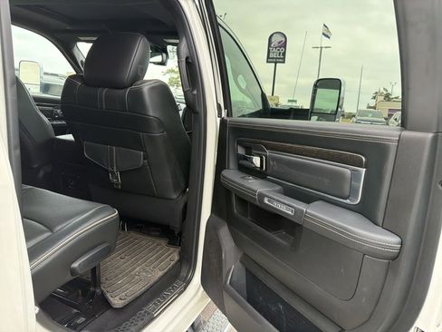 Used 2017 RAM 2500 Limited image 19