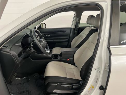 Used 2025 Honda CR-V LX image 12