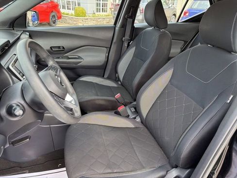 Used 2018 Nissan Kicks S FWD image 9