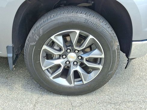 Certified 2023 Chevrolet Silverado 1500 LT AWD/4WD image 27