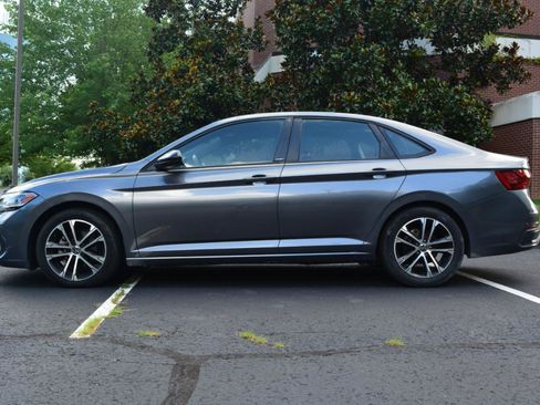 Used 2023 Volkswagen Jetta Sport FWD image 8