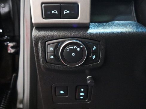 Used 2019 Ford F250 Platinum w/ Platinum Ultimate Package AWD/4WD image 43