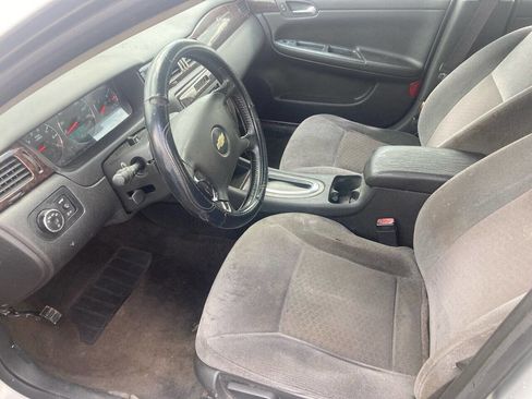 Used 2014 Chevrolet Impala LT w/ LT Sunroof Package FWD image 18