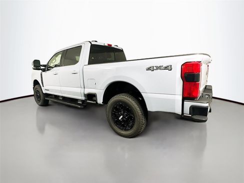 New 2026 Ford F250 Lariat w/ Black Appearance Package image 5