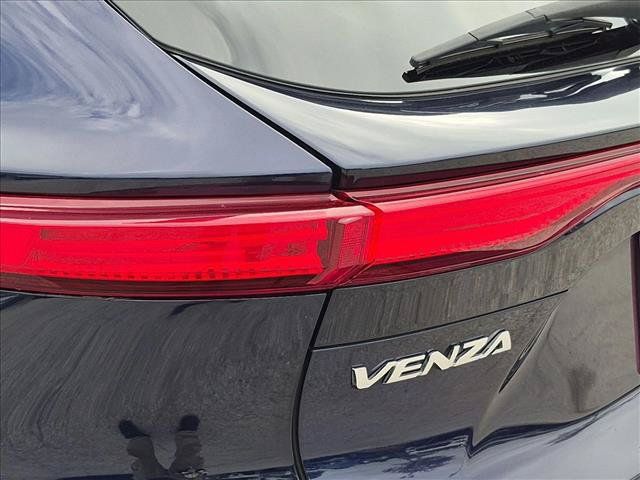 Used 2021 Toyota Venza LE AWD/4WD image 20