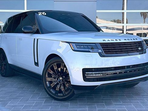 Certified 2025 Land Rover Range Rover Autobiography AWD/4WD image 3