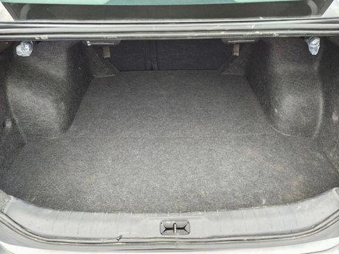 Used 2025 Nissan Altima 2.5 SV FWD image 28