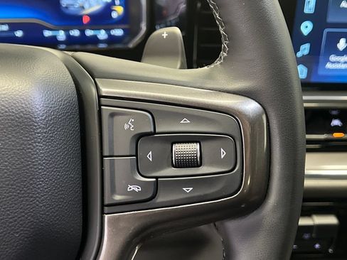 Used 2023 Chevrolet Silverado 1500 High Country w/ High Country Premium Package AWD/4WD image 25