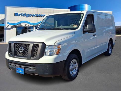 Used 2021 Nissan NV 1500 SV image 3