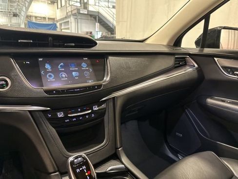 Used 2019 Cadillac XT5 Luxury image 25