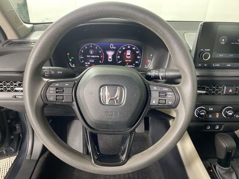 Used 2024 Honda Accord EX image 16