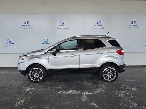 Used 2022 Ford EcoSport Titanium image 3
