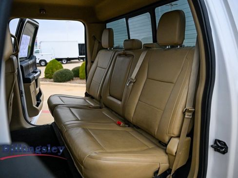 Certified 2019 Ford F350 Lariat w/ Chrome Package image 11