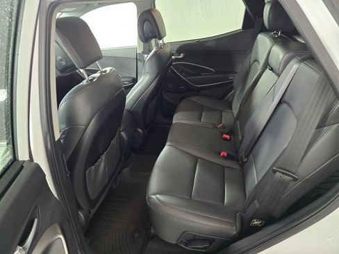 Used 2017 Hyundai Santa Fe Sport image 16