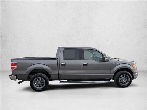 Used 2011 Ford F150 XLT w/ XLT Chrome Pkg image 4