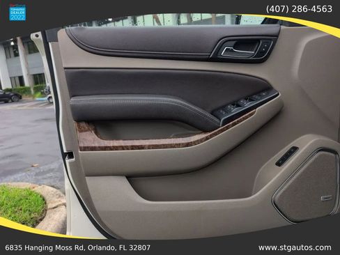 Used 2015 Chevrolet Suburban LTZ RWD image 11