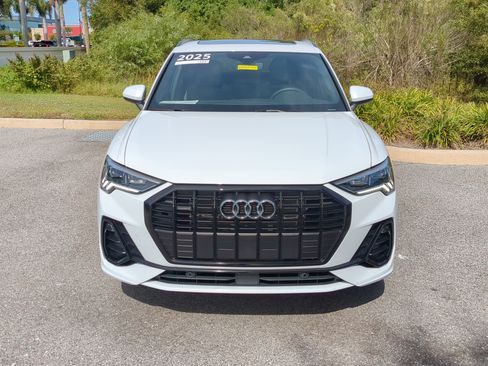 Certified 2025 Audi Q3 2.0T Premium w/ Convenience Package image 2