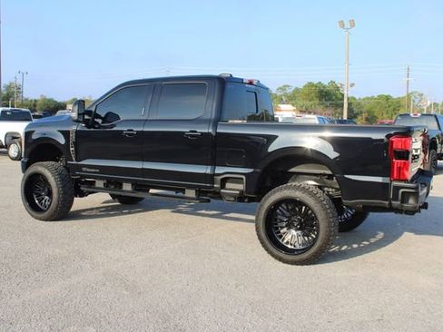 Used 2023 Ford F250 Lariat w/ Sport Appearance Package image 7