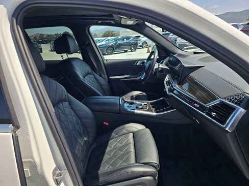 Used 2024 BMW X5 xDrive50e AWD/4WD image 10