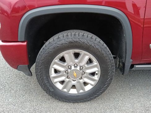 Used 2024 Chevrolet Silverado 2500 High Country w/ High Country Premium Package image 10