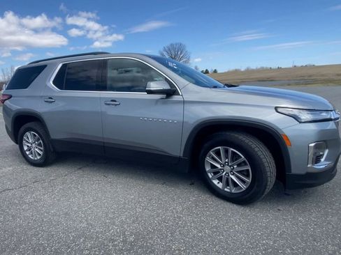 Certified 2023 Chevrolet Traverse LT AWD/4WD image 2