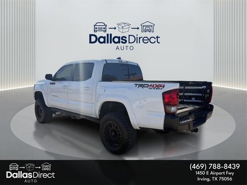 Used 2020 Toyota Tacoma TRD Sport w/ Technology Package image 8