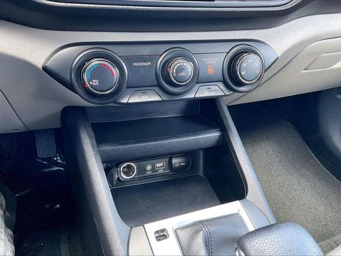 Used 2020 Kia Forte LXS FWD image 24